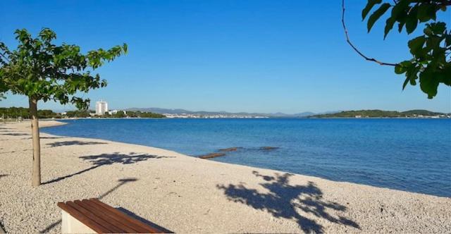 Zsa Zsa Holiday Home Srima Luaran gambar