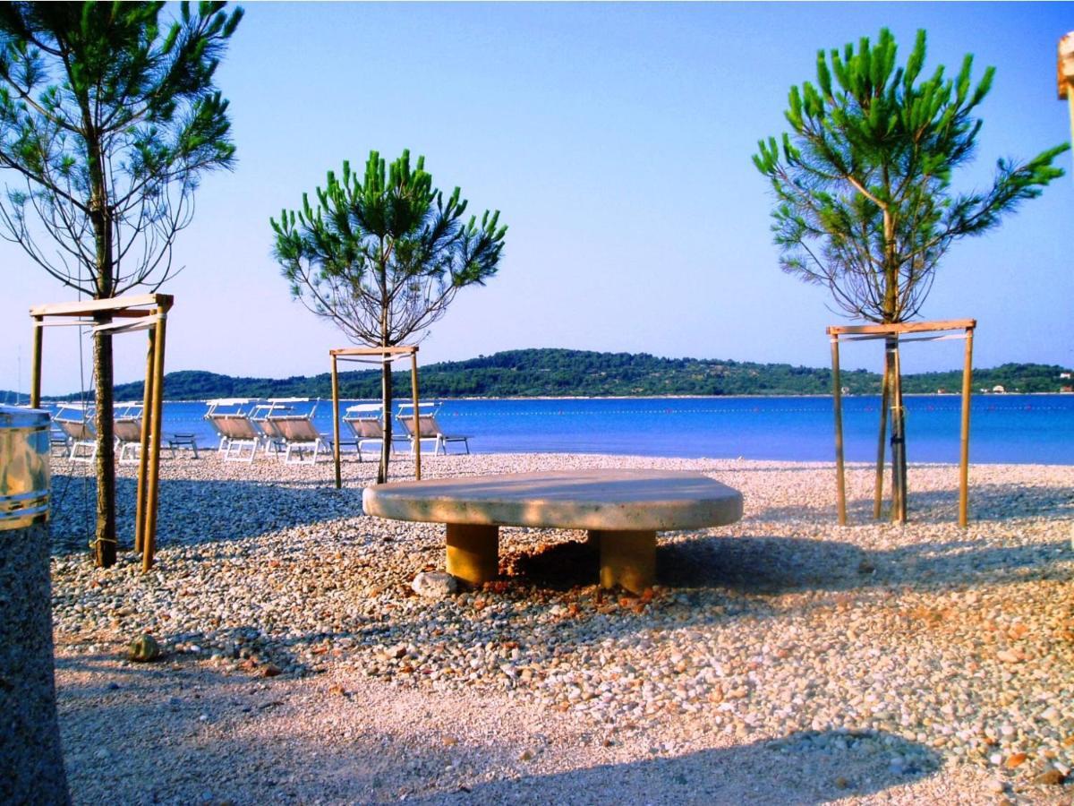 Zsa Zsa Holiday Home Srima Luaran gambar