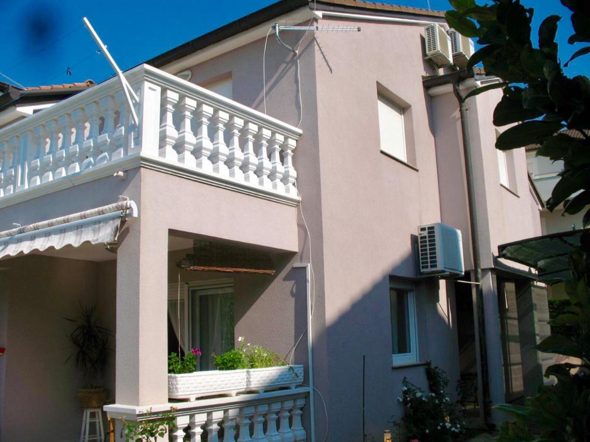 Zsa Zsa Holiday Home Srima Luaran gambar