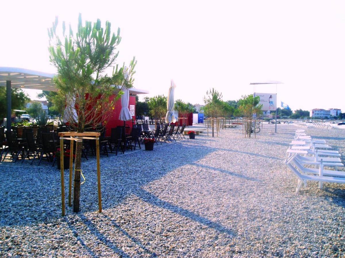 Zsa Zsa Holiday Home Srima Luaran gambar
