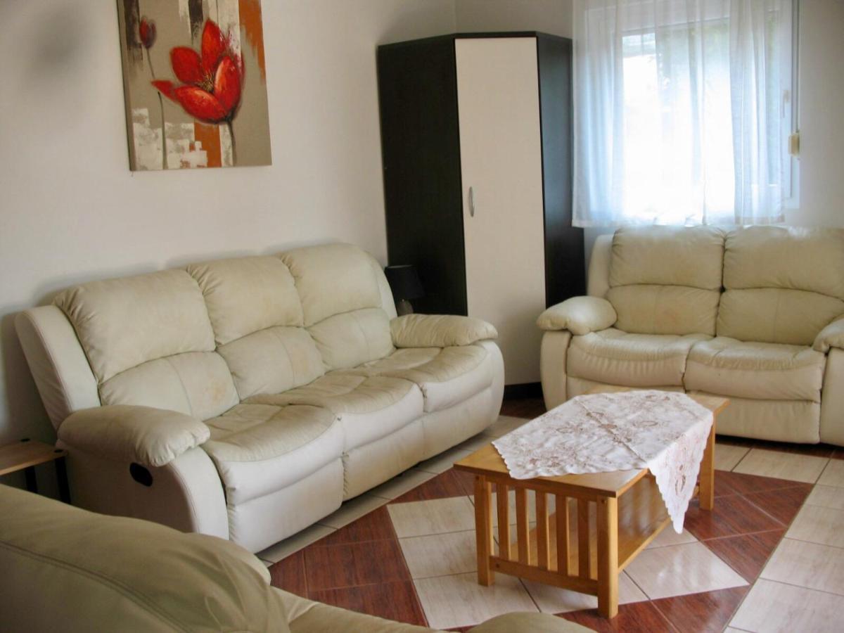 Zsa Zsa Holiday Home Srima Luaran gambar