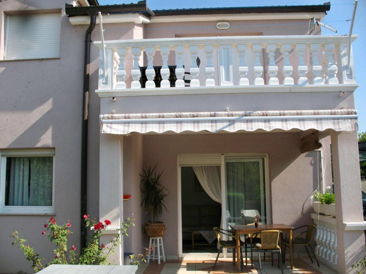 Zsa Zsa Holiday Home Srima Luaran gambar
